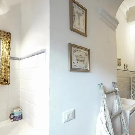 3 Bedroom In Lusignano Dalbenga Bastia (Savona)