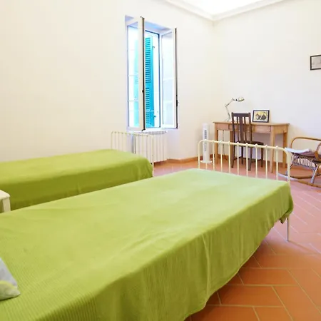 In D'albenga Semesterbostad